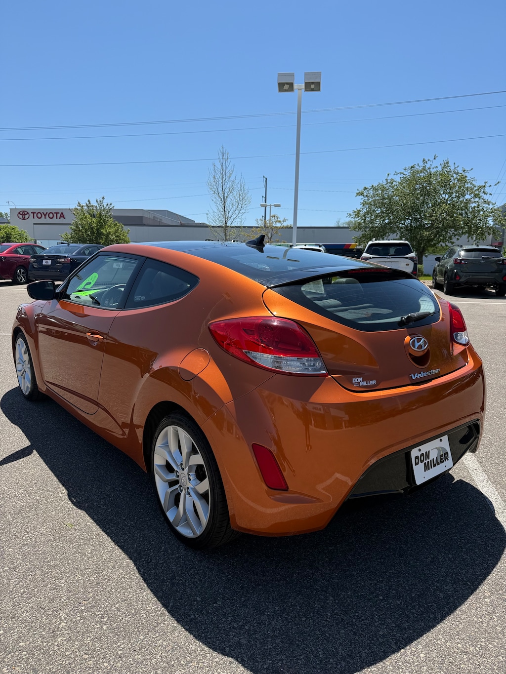 Used 2012 Hyundai Veloster Base w/Black Hatchback