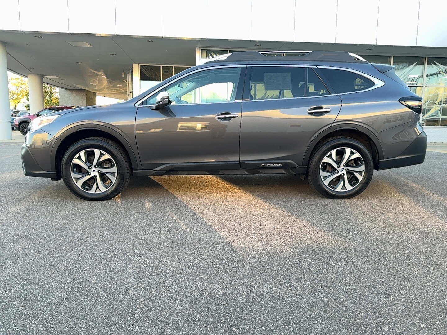 2020 Subaru Outback Touring XT photo 3