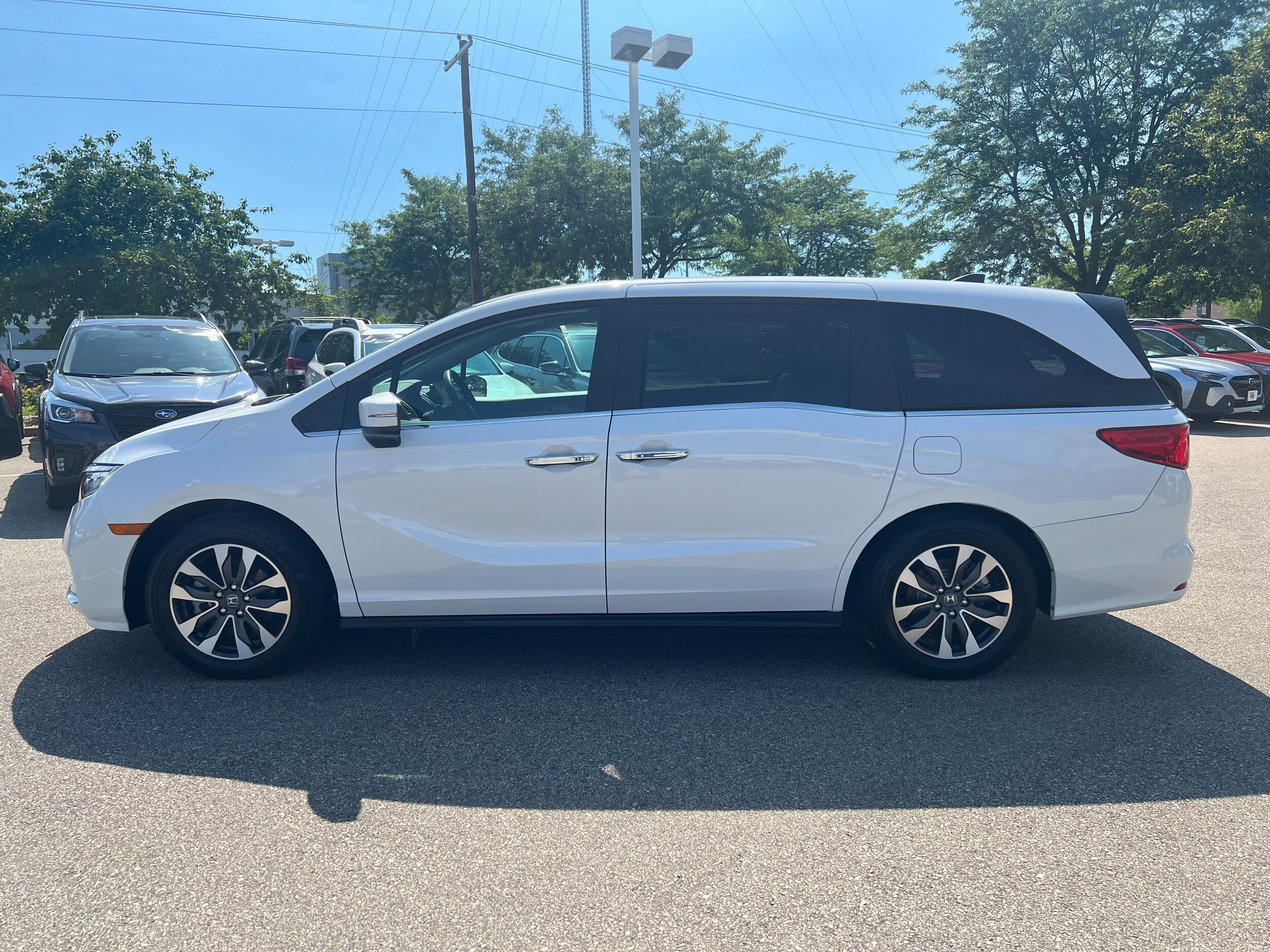 2024 Honda Odyssey EX-L photo 4