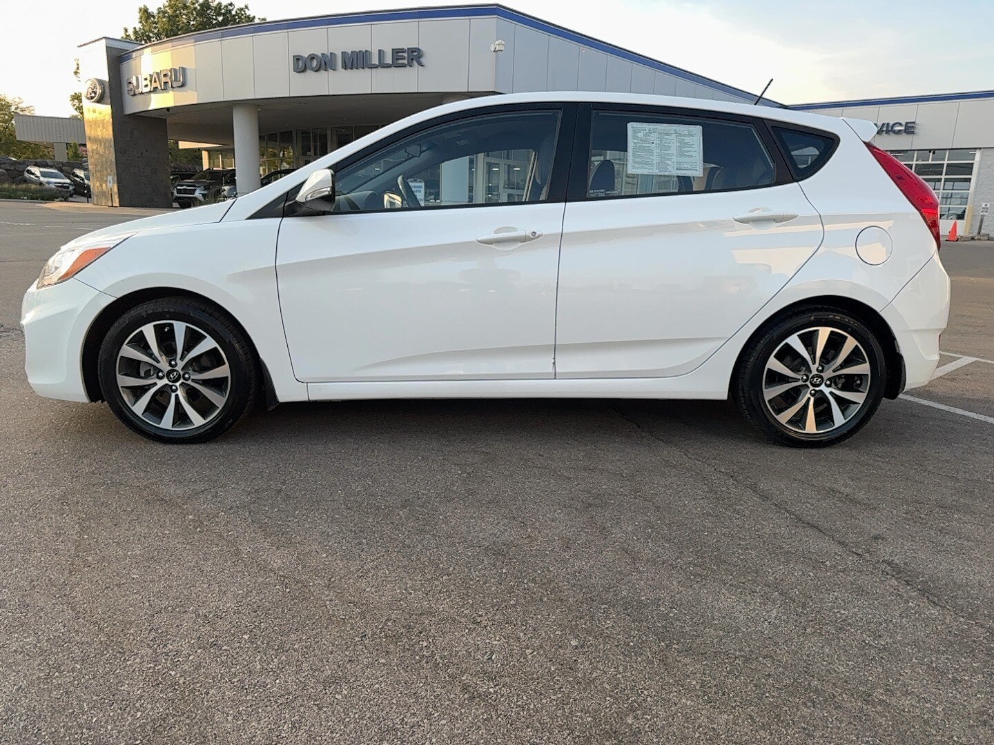 2016 Hyundai Accent Sport photo 3