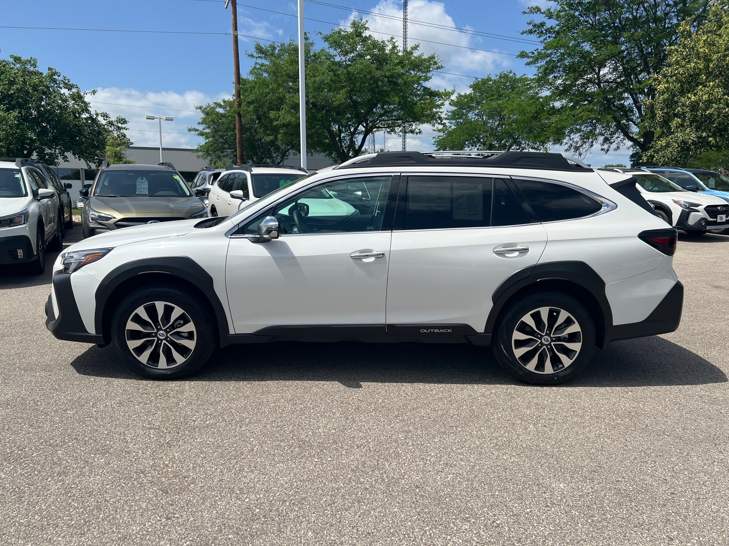 2024 Subaru Outback Touring XT photo 4