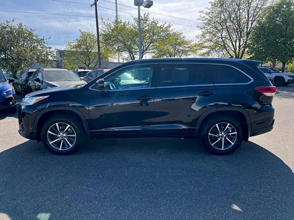Used 2018 Toyota Highlander SUV