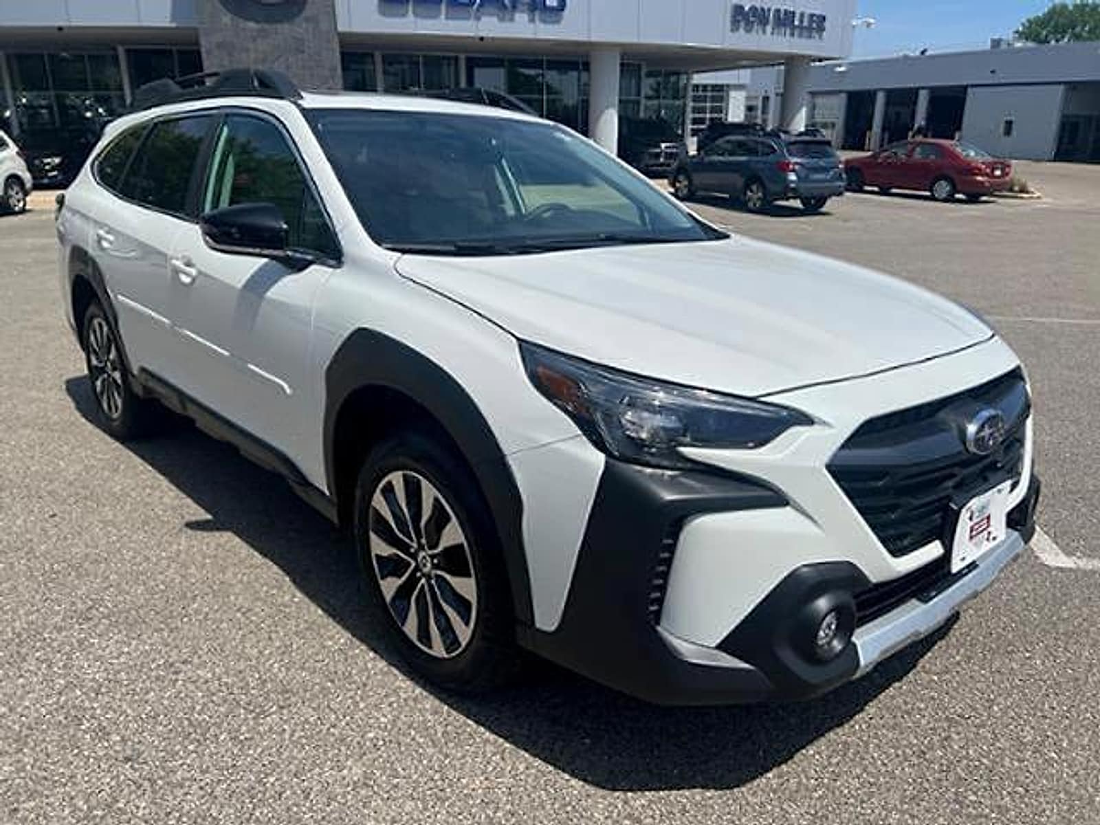 2025 Subaru Outback Limited's photo