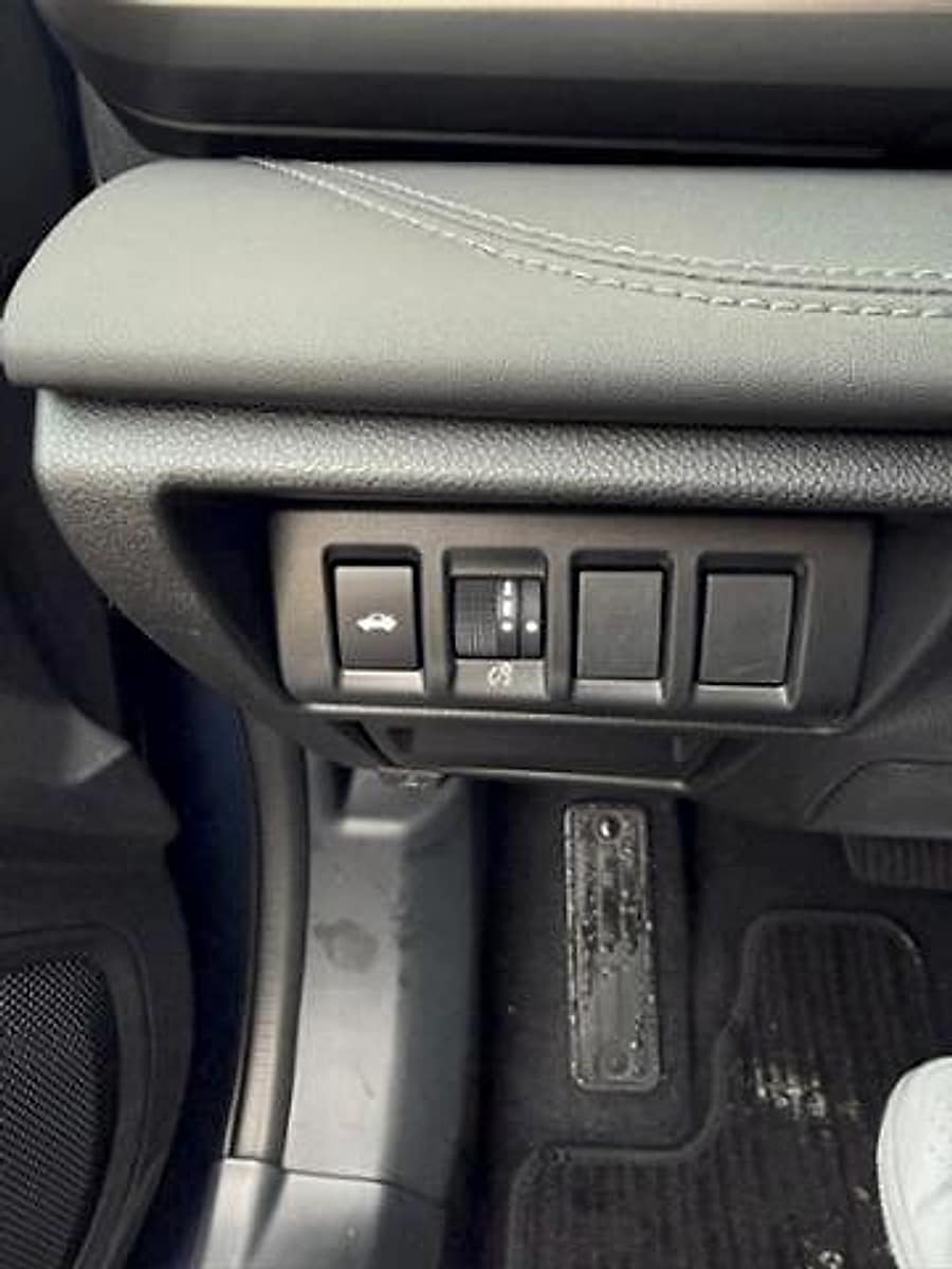 2025 Subaru Legacy Limited - Photo 9