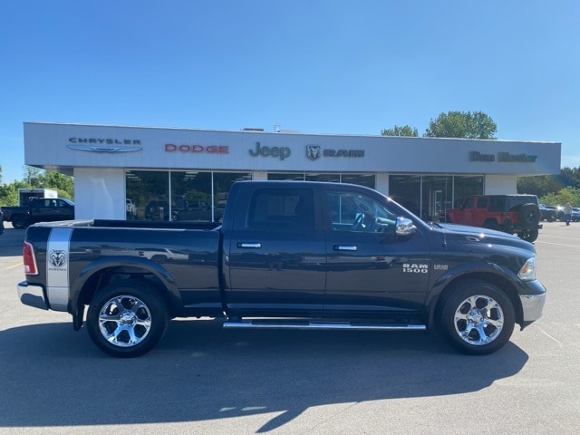 Used 2018 RAM Ram 1500 Laramie with VIN 1C6RR7VT4JS318290 for sale in Houghton Lake, MI