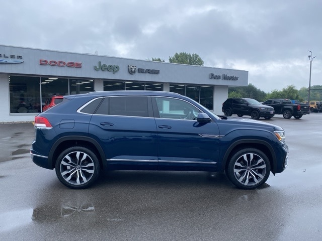 Used 2021 Volkswagen Atlas Cross Sport SEL R-Line with VIN 1V2SE2CA4MC216771 for sale in Houghton Lake, MI