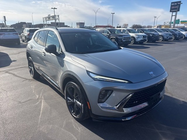 2025 Buick Envision Sport Touring's photo