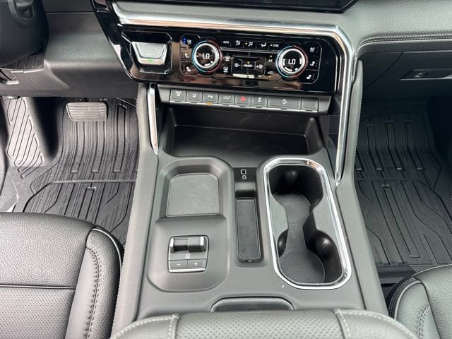 2026 GMC Sierra 2500HD Denali - Photo 11