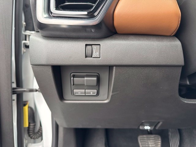 2026 GMC Canyon AT4 - Photo 13