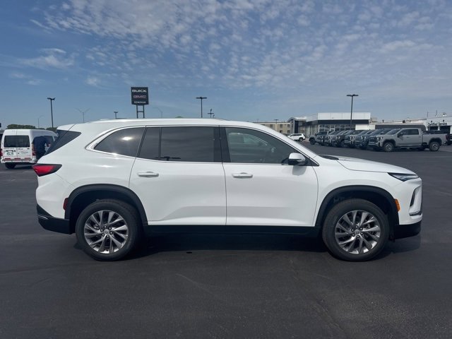 2025 Buick Enclave Preferred photo 2