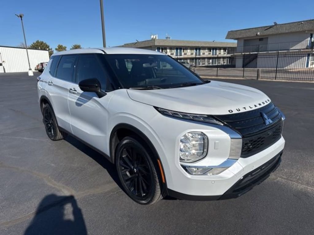 Used 2023 Mitsubishi Outlander SE SUV