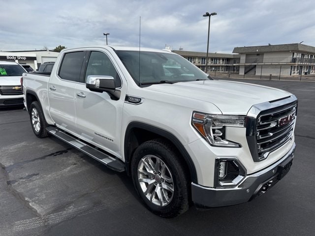 2020 GMC Sierra SLT's photo
