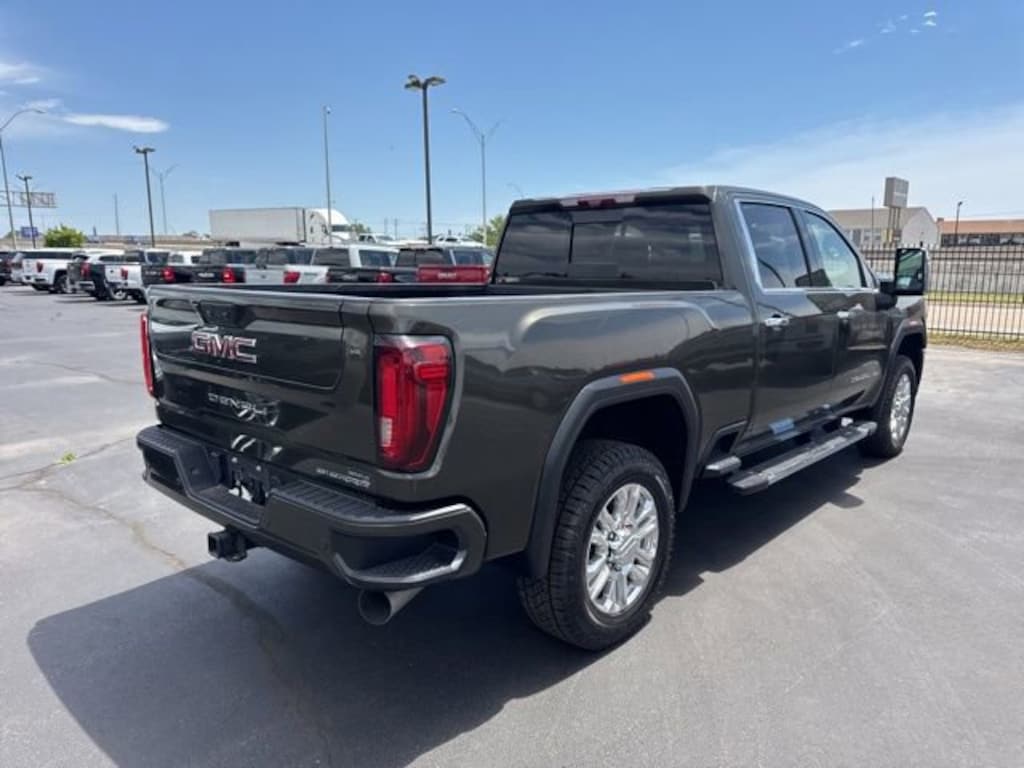 Used 2022 GMC Sierra 2500 HD Denali Truck Crew Cab