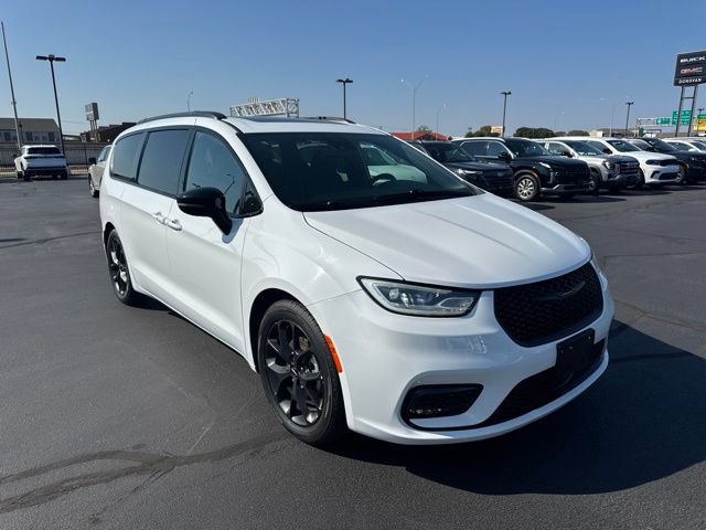 2025 Chrysler Pacifica