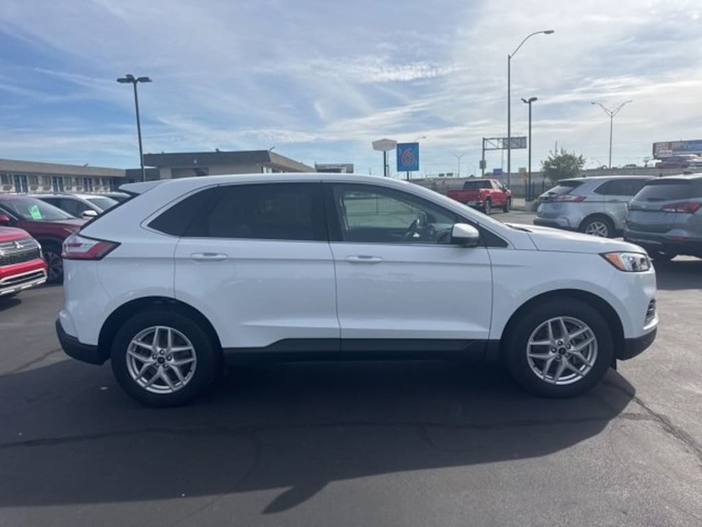 Used 2024 Ford Edge SEL SUV