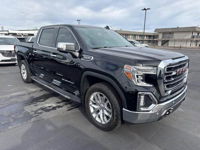 2020 GMC Sierra SLT's photo