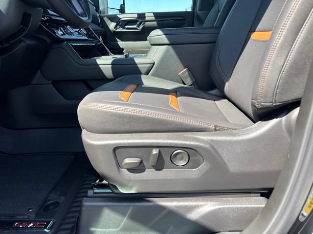 2026 GMC Sierra 2500HD AT4 - Photo 15