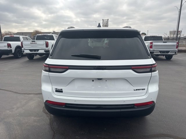 2023 Jeep Grand Cherokee Limited photo 2