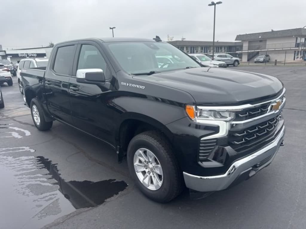 Used 2025 Chevrolet Silverado 1500 LT Truck Crew Cab