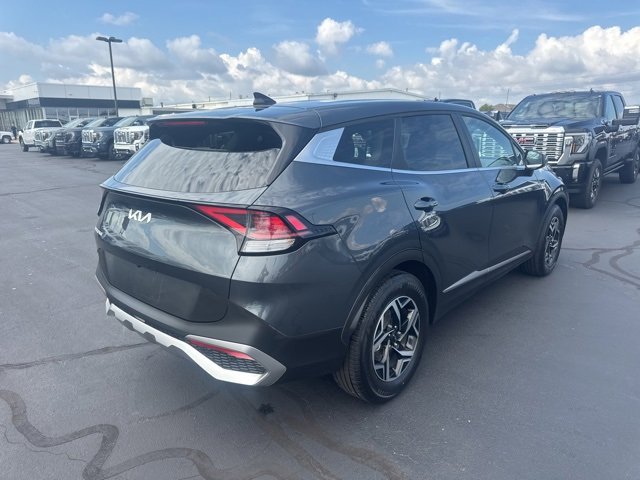 2024 Kia Sportage LX photo 2
