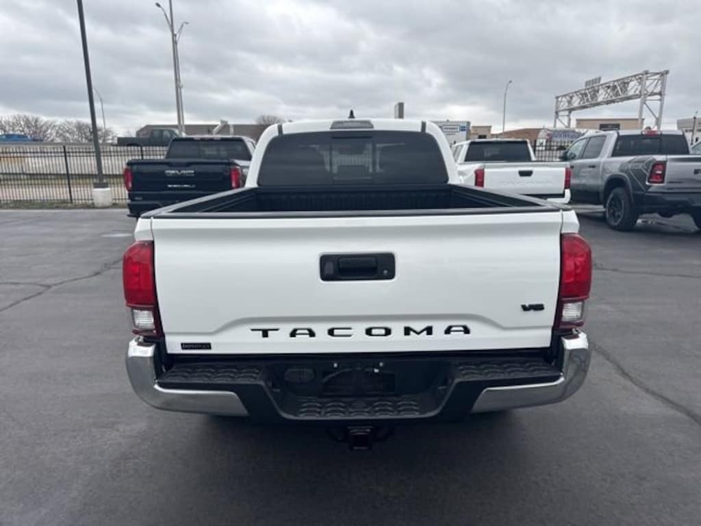 Used 2023 Toyota Tacoma 2WD SR5 Truck Double Cab