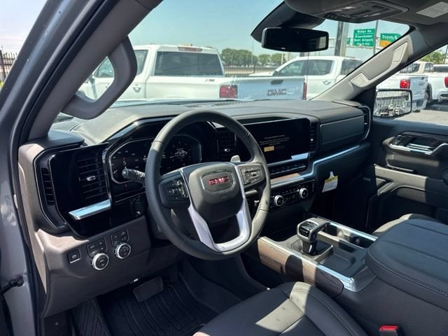 2026 GMC Sierra 1500 SLT - Photo 9