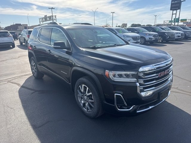 2023 GMC Acadia SLT's photo