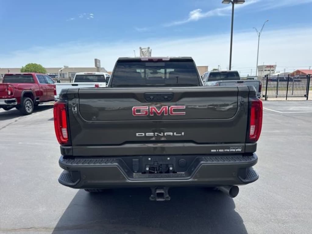 Used 2022 GMC Sierra 2500 HD Denali Truck Crew Cab