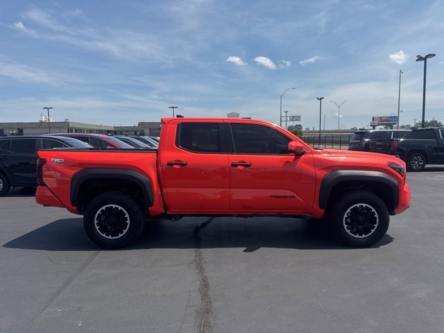 2024 Toyota Tacoma TRD Off-Road SR5 photo 2