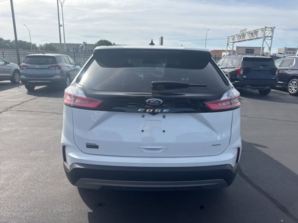 Used 2024 Ford Edge SEL SUV