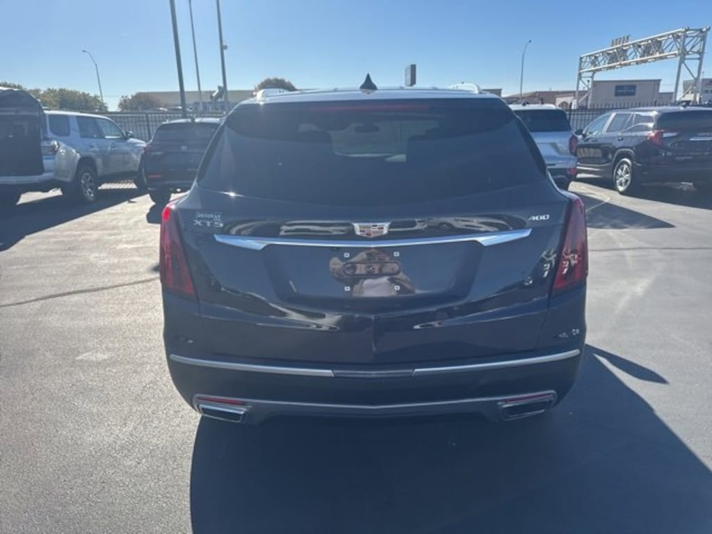 Used 2025 CADILLAC XT5 Premium Luxury SUV