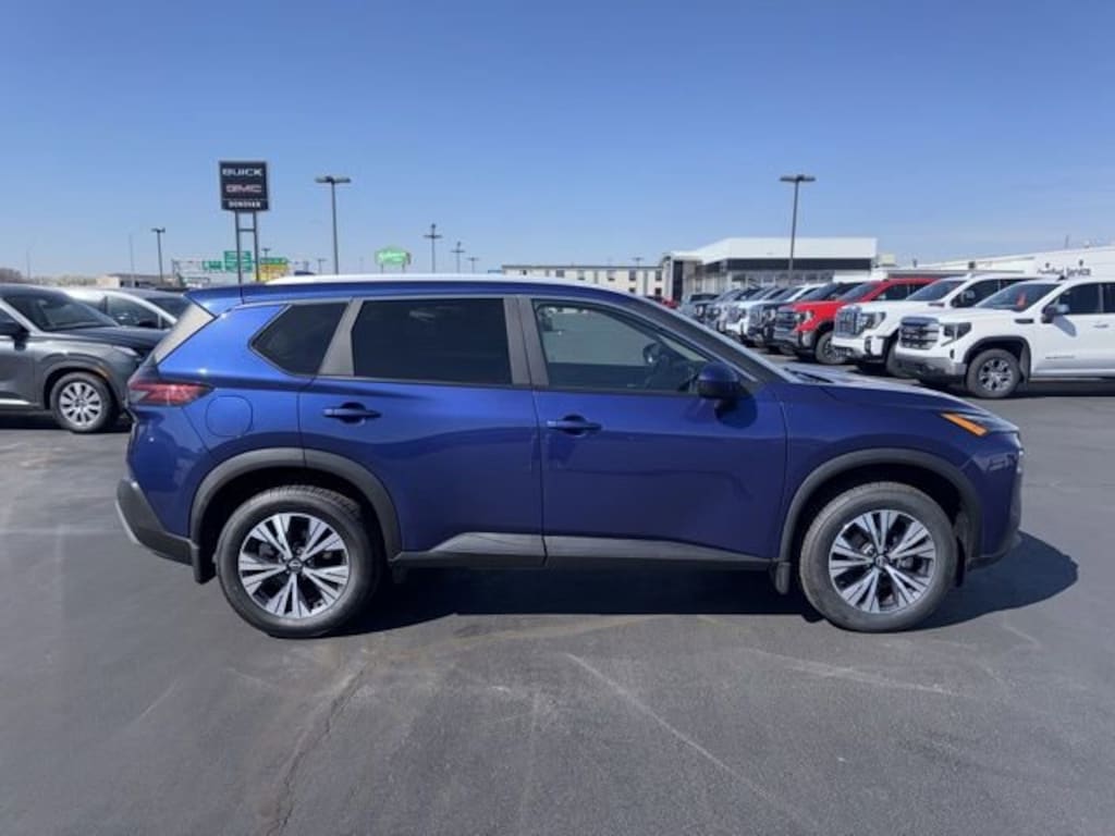 Used 2023 Nissan Rogue SV SUV