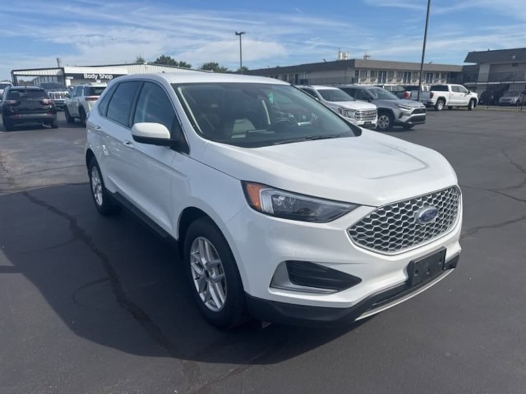Used 2024 Ford Edge SEL SUV