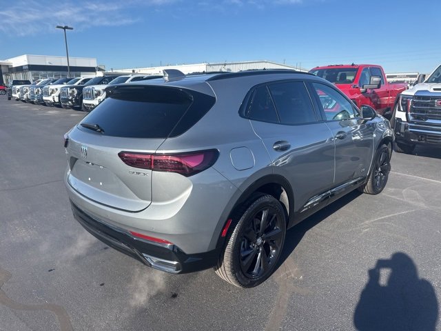 2025 Buick Envision Sport Touring photo 3