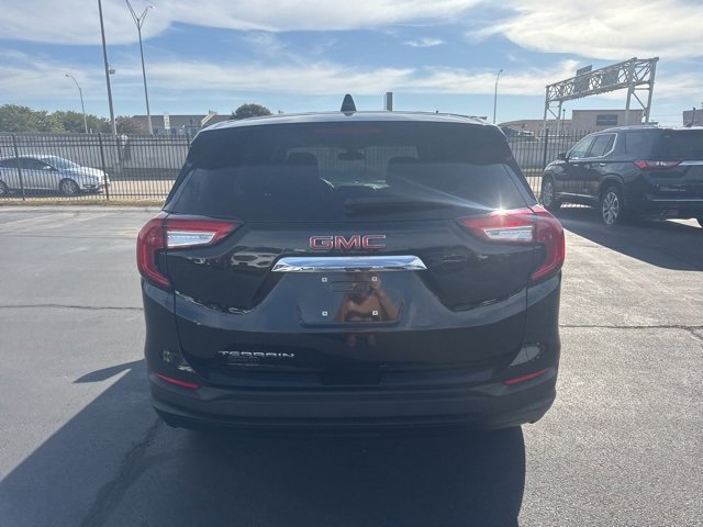 2024 Gmc Terrain SLE photo 4