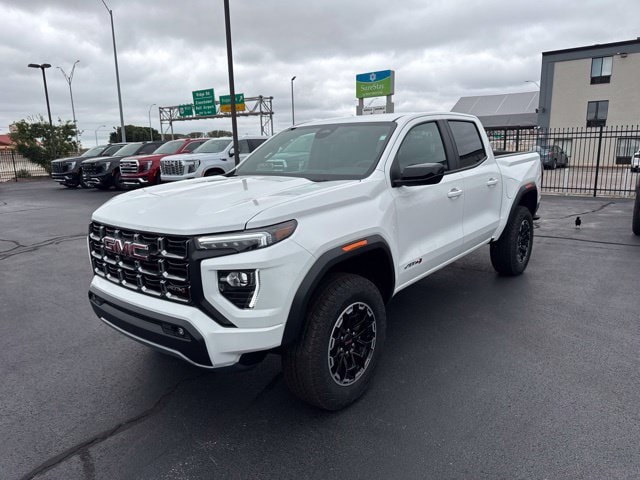 2026 GMC Canyon AT4 - Photo 7