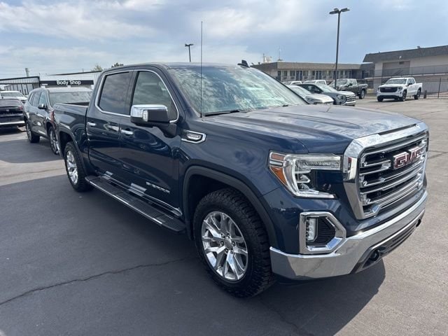 2021 GMC Sierra 4WD Crew Cab Short Box SLT's photo