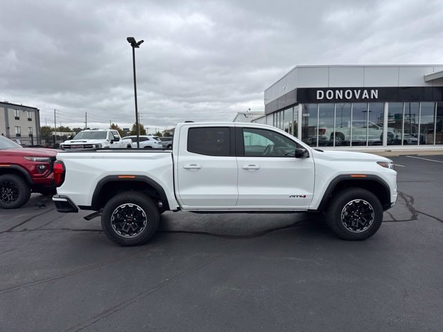 2026 GMC Canyon AT4 - Photo 2