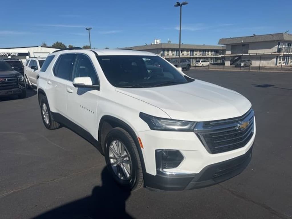 Used 2022 Chevrolet Traverse LT Cloth SUV