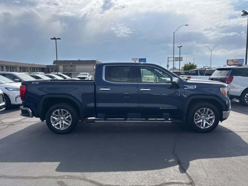 Used 2021 GMC Sierra 1500 SLT Truck Crew Cab