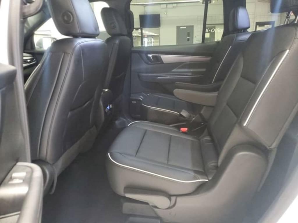 Used 2025 Buick Enclave Preferred SUV