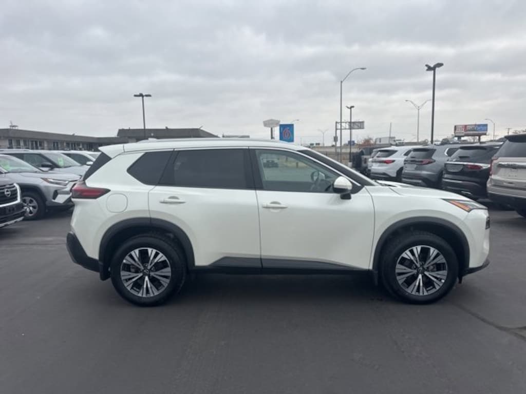 Used 2023 Nissan Rogue SV SUV
