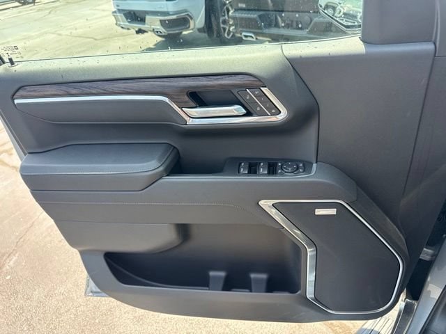 2026 GMC Sierra 1500 SLT - Photo 14