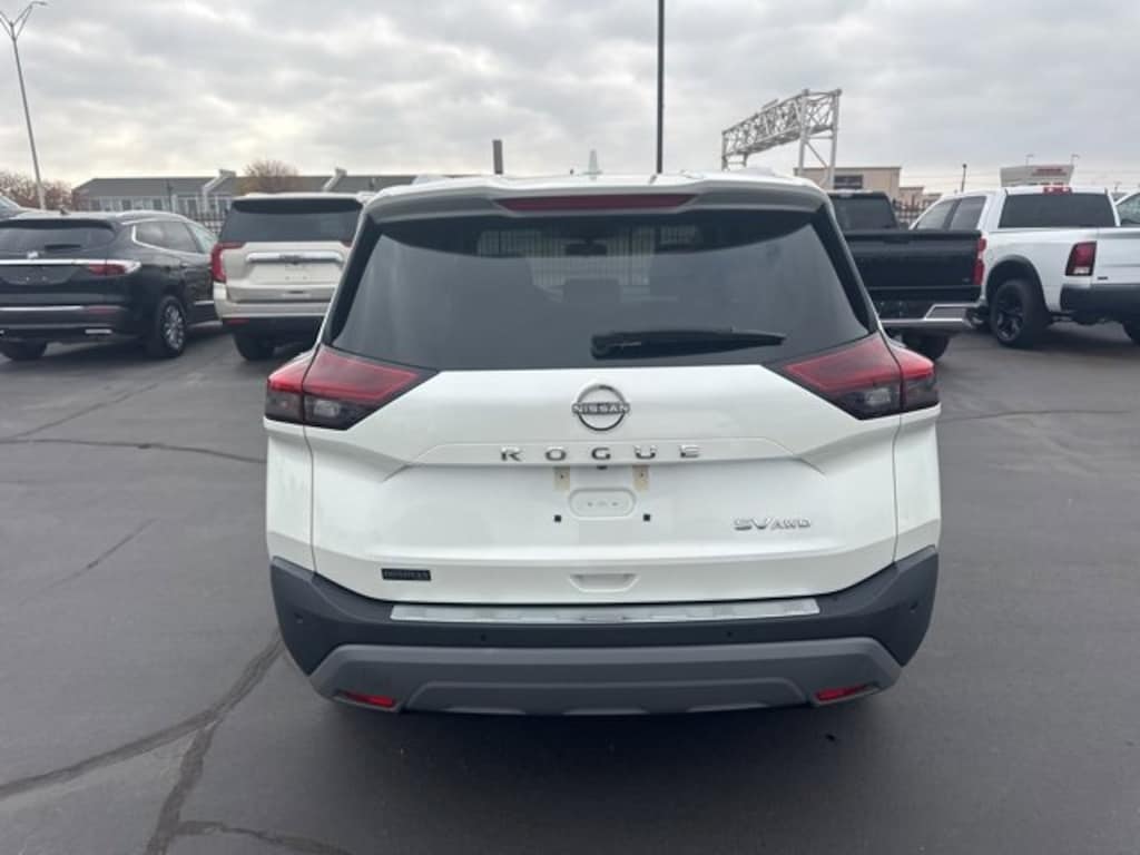 Used 2023 Nissan Rogue SV SUV