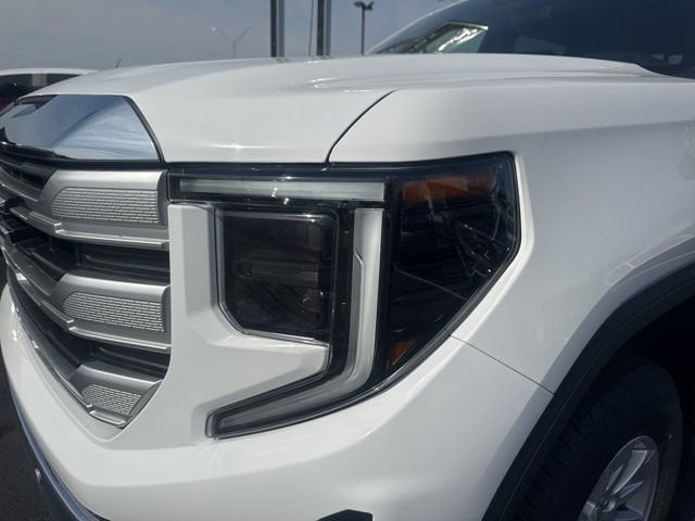 2026 GMC Sierra 1500 SLE - Photo 18