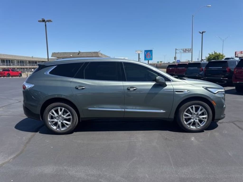 Used 2024 Buick Enclave Essence SUV