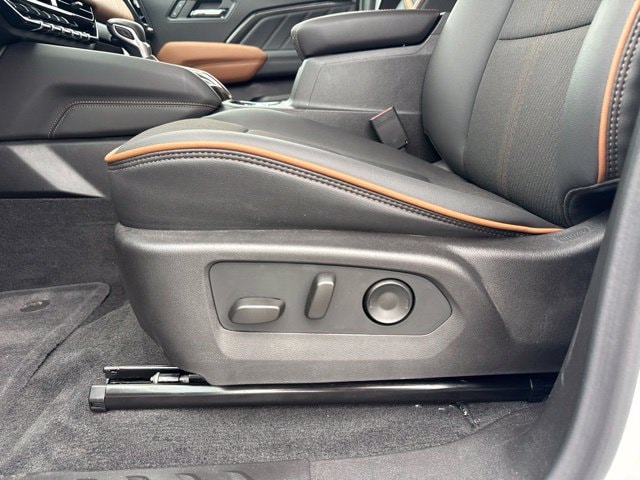 2026 GMC Canyon AT4 - Photo 16