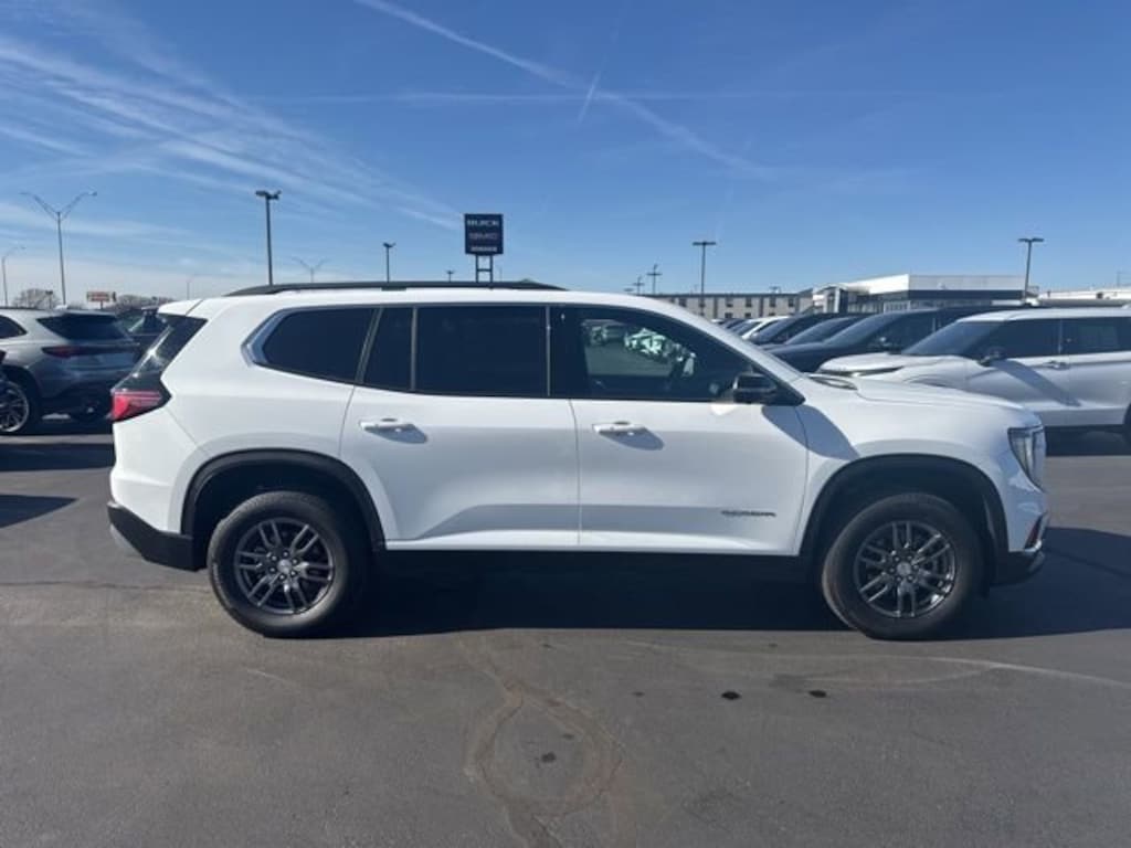 Used 2025 GMC Acadia Elevation SUV