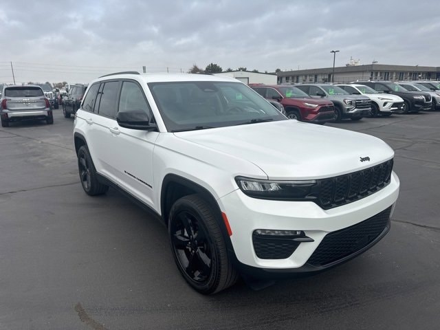 2023 Jeep Grand Cherokee Limited's photo