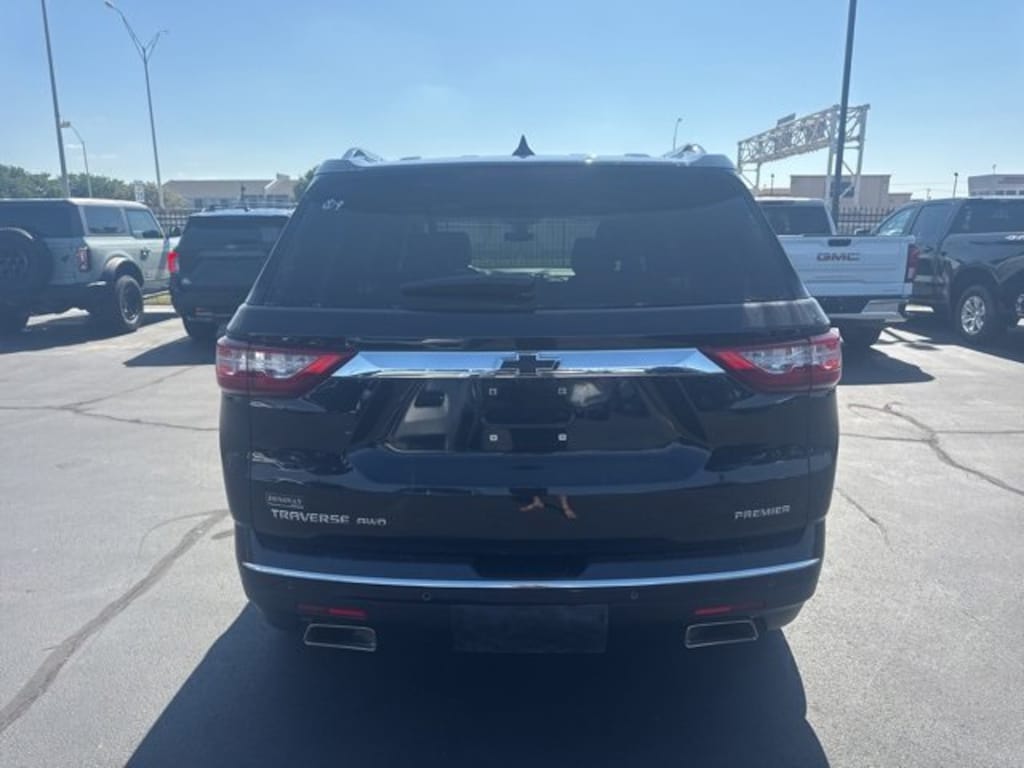 Used 2020 Chevrolet Traverse Premier SUV
